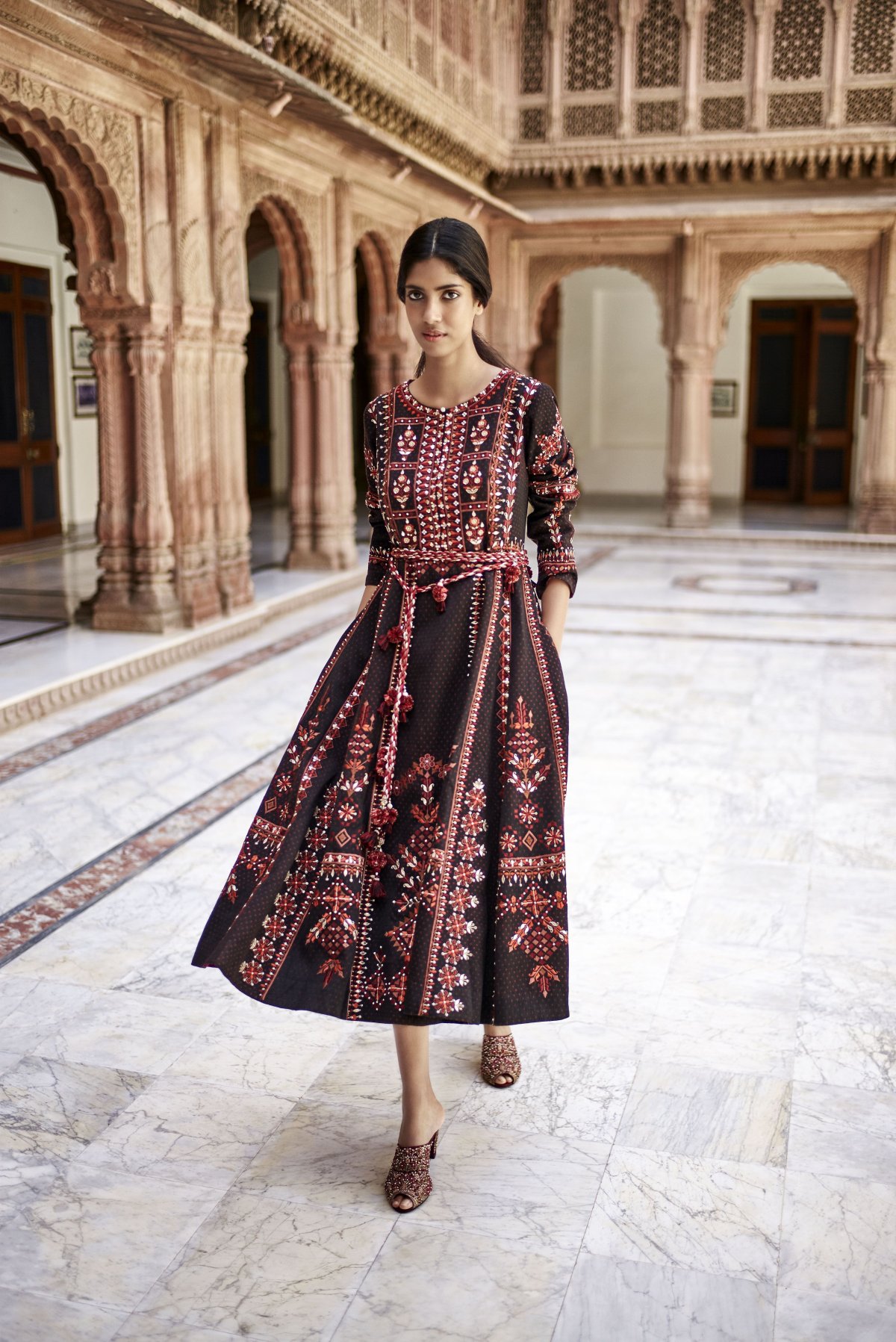 .J'Aton Couture платья