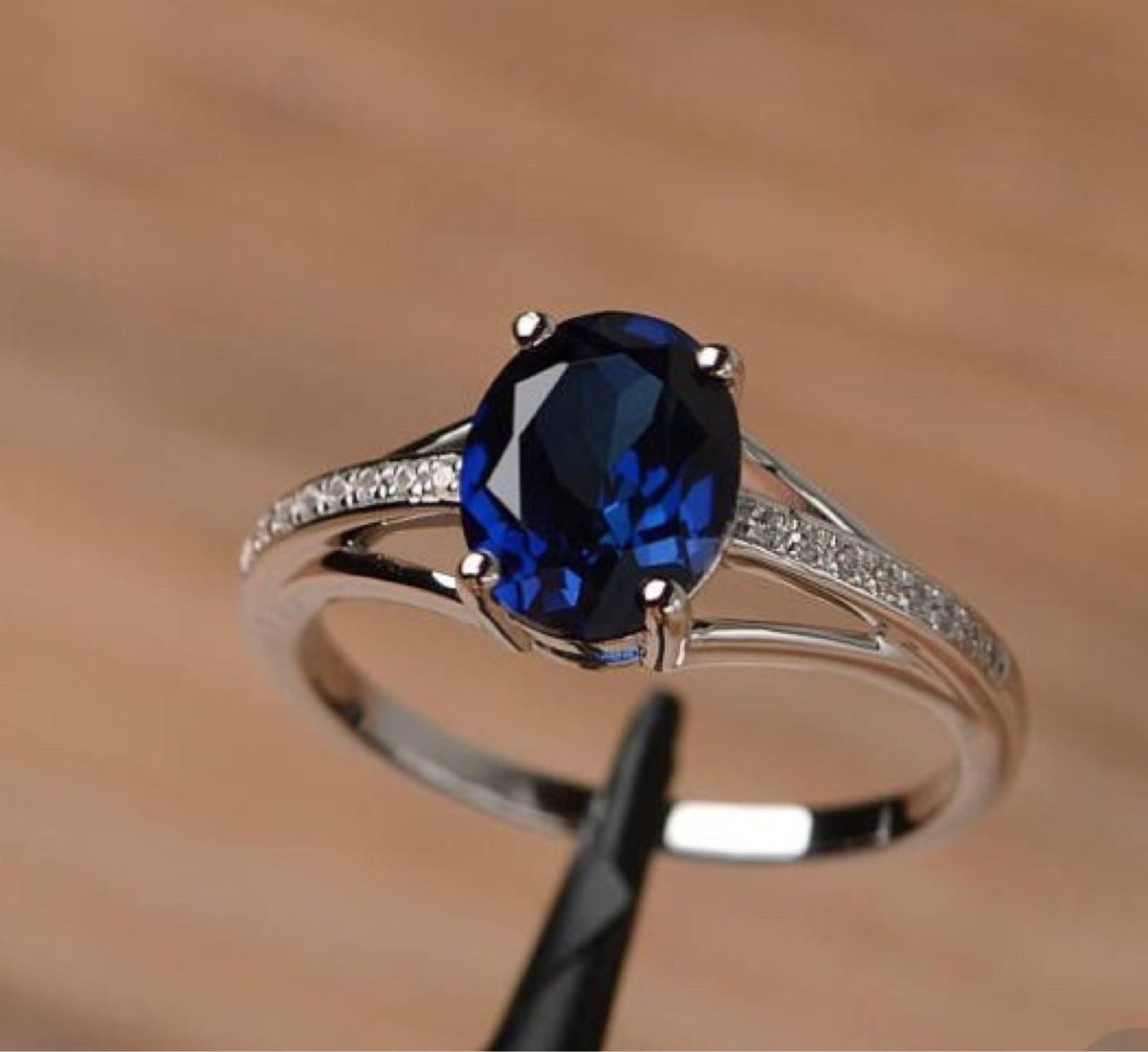 Мужская печатка с синим камнем