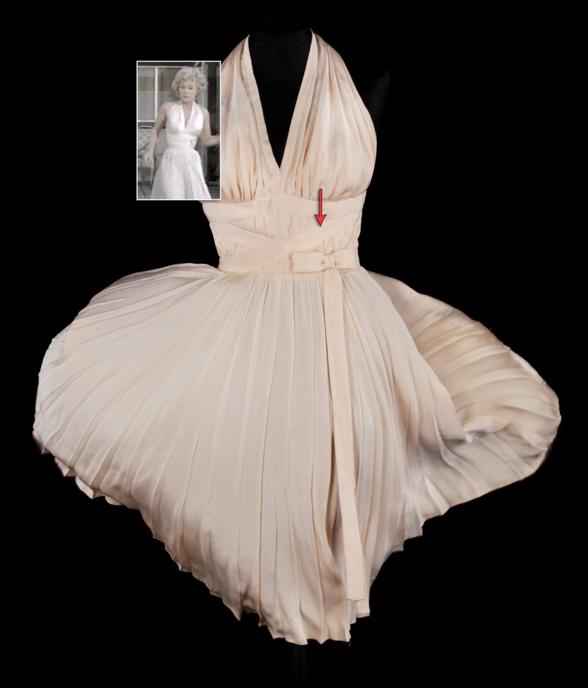 Кардашьян в платье Мерлин Монро