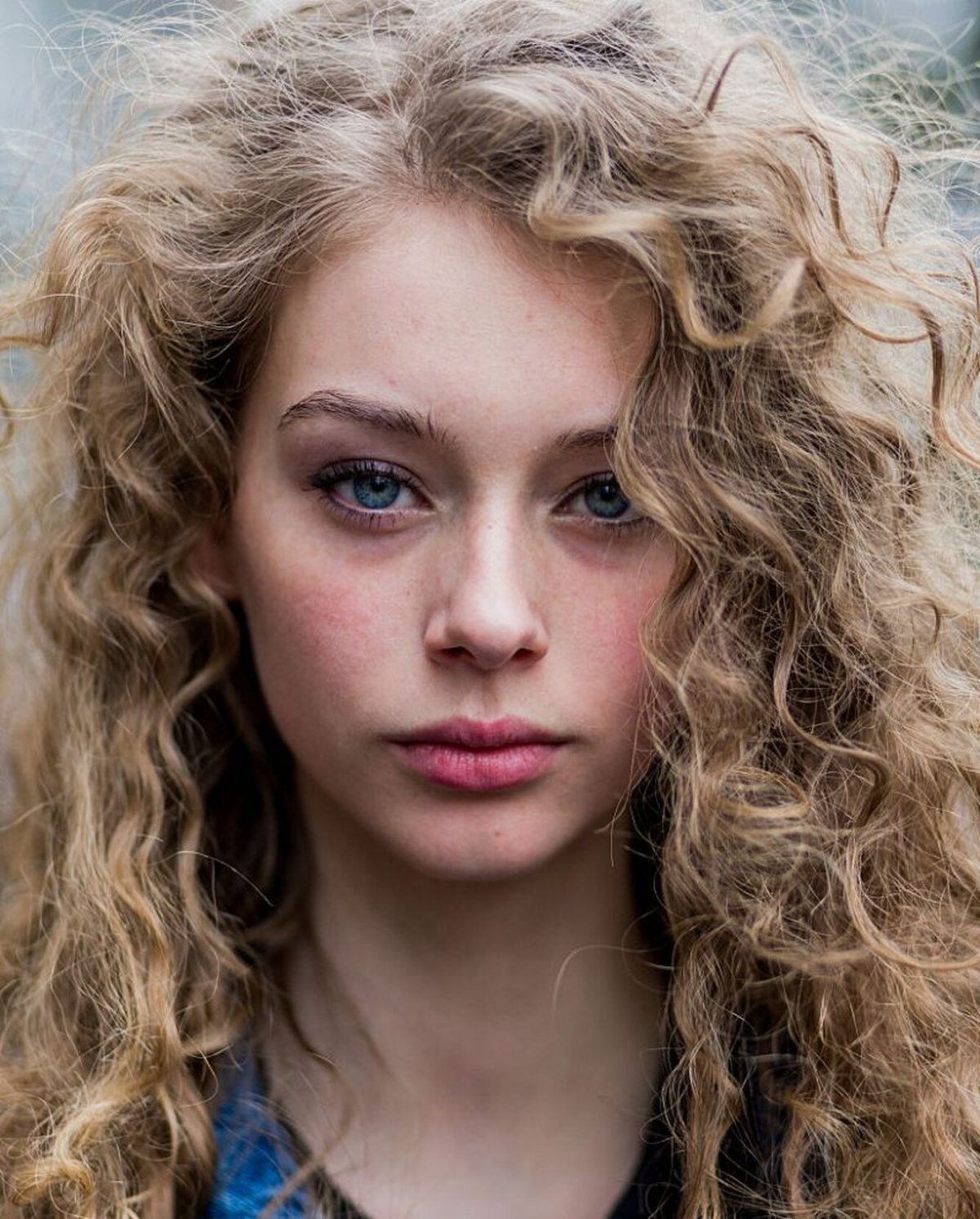 Катя Василенко кудри