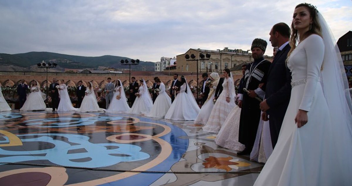 Горянка с кувшином