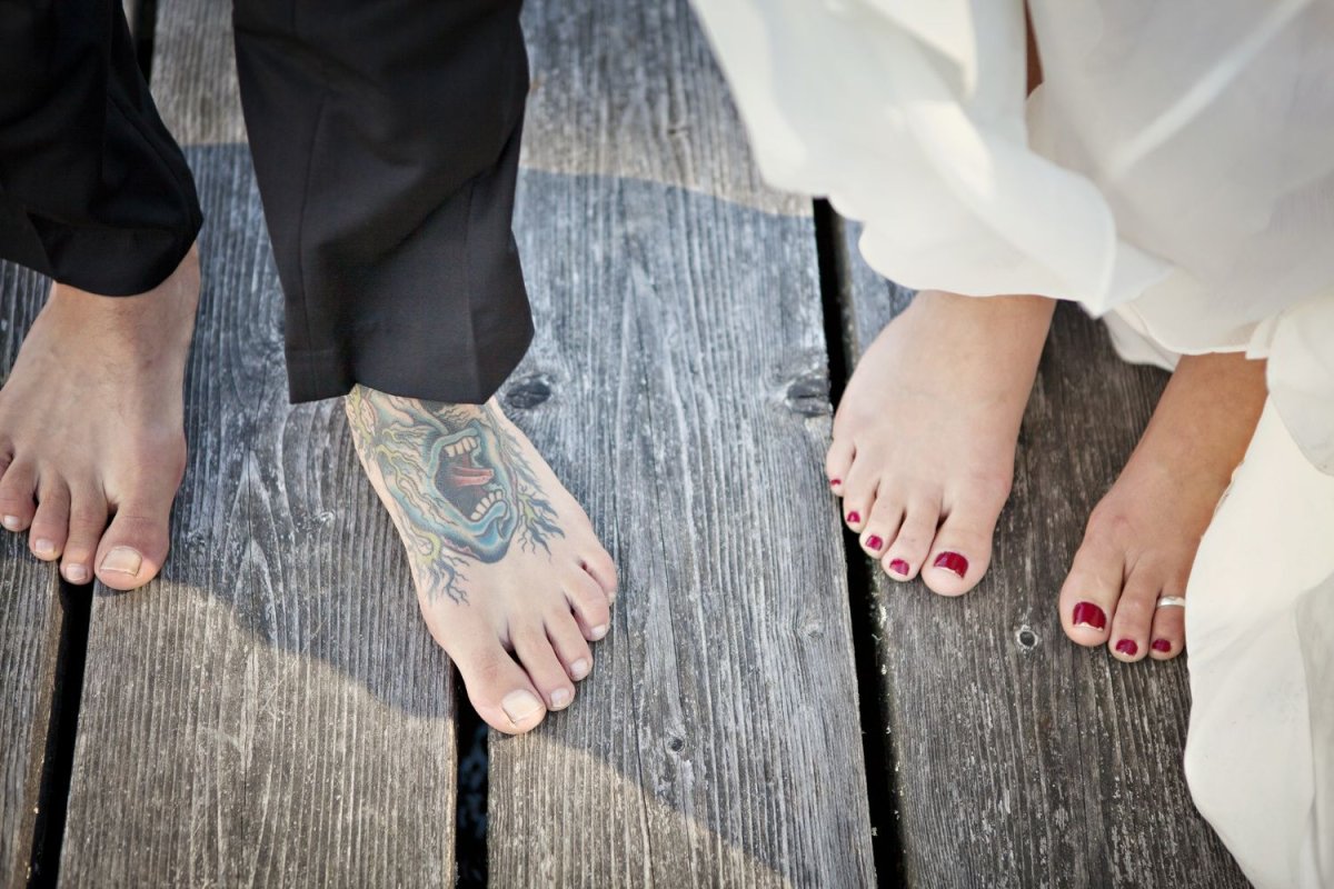 Barefoot couple Wedding