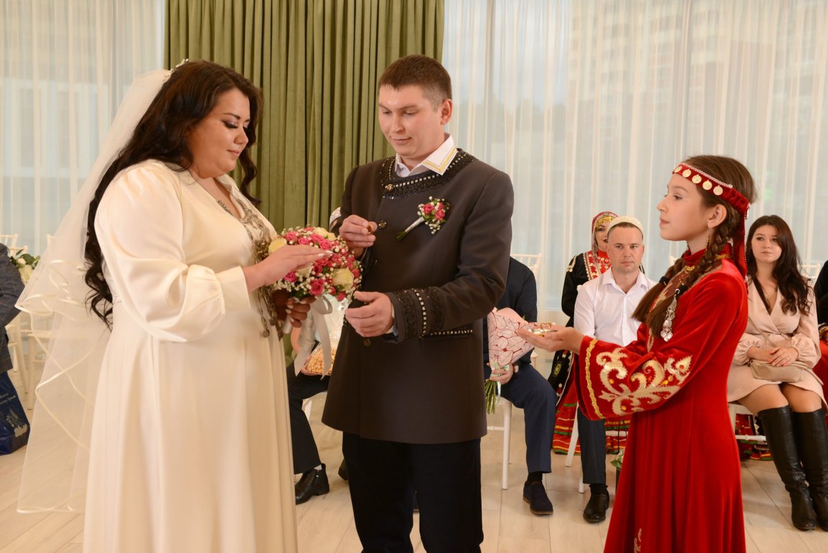 Башкирка в национальном костюме