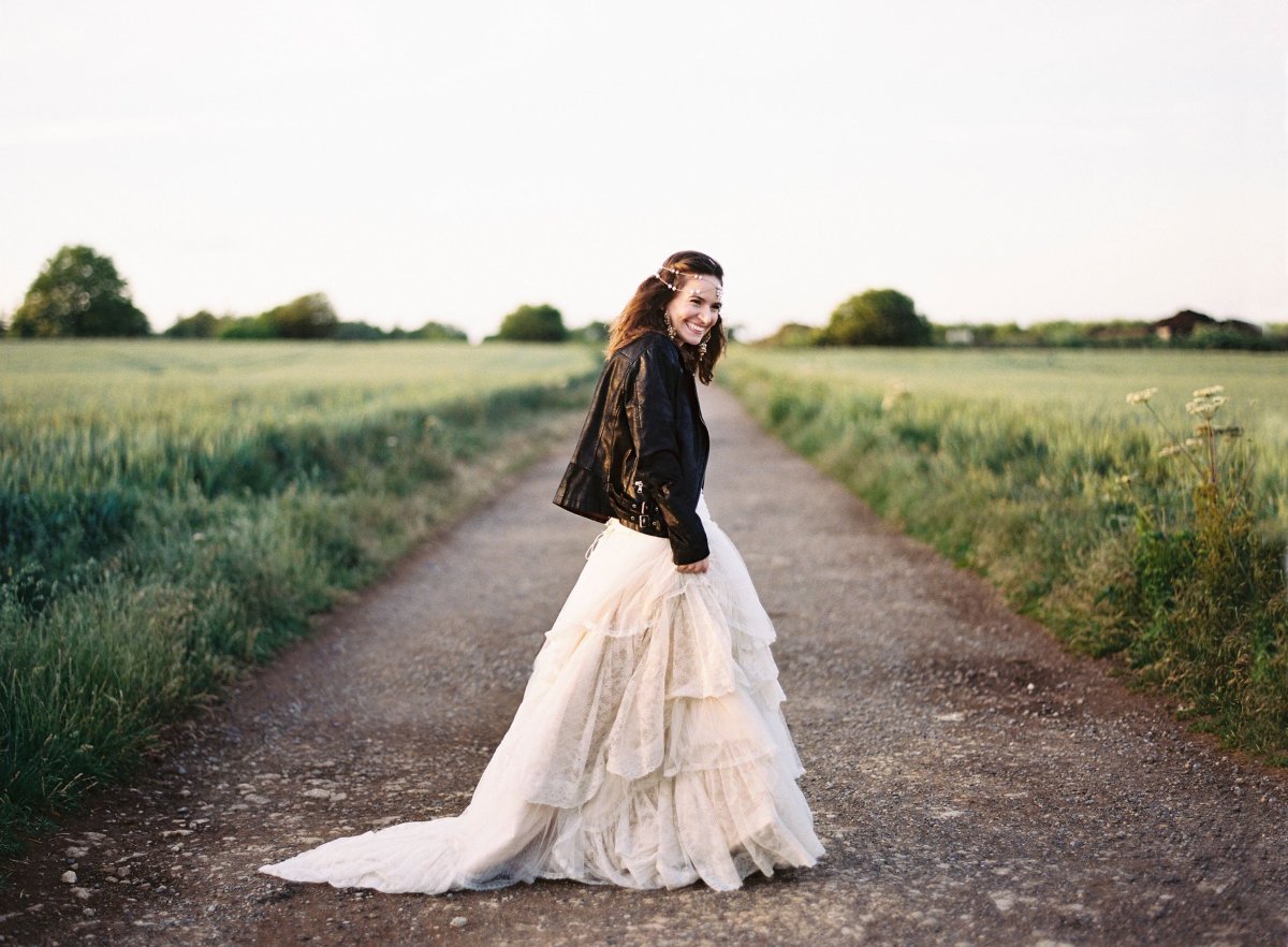 Платье невесты в деревенском стиле