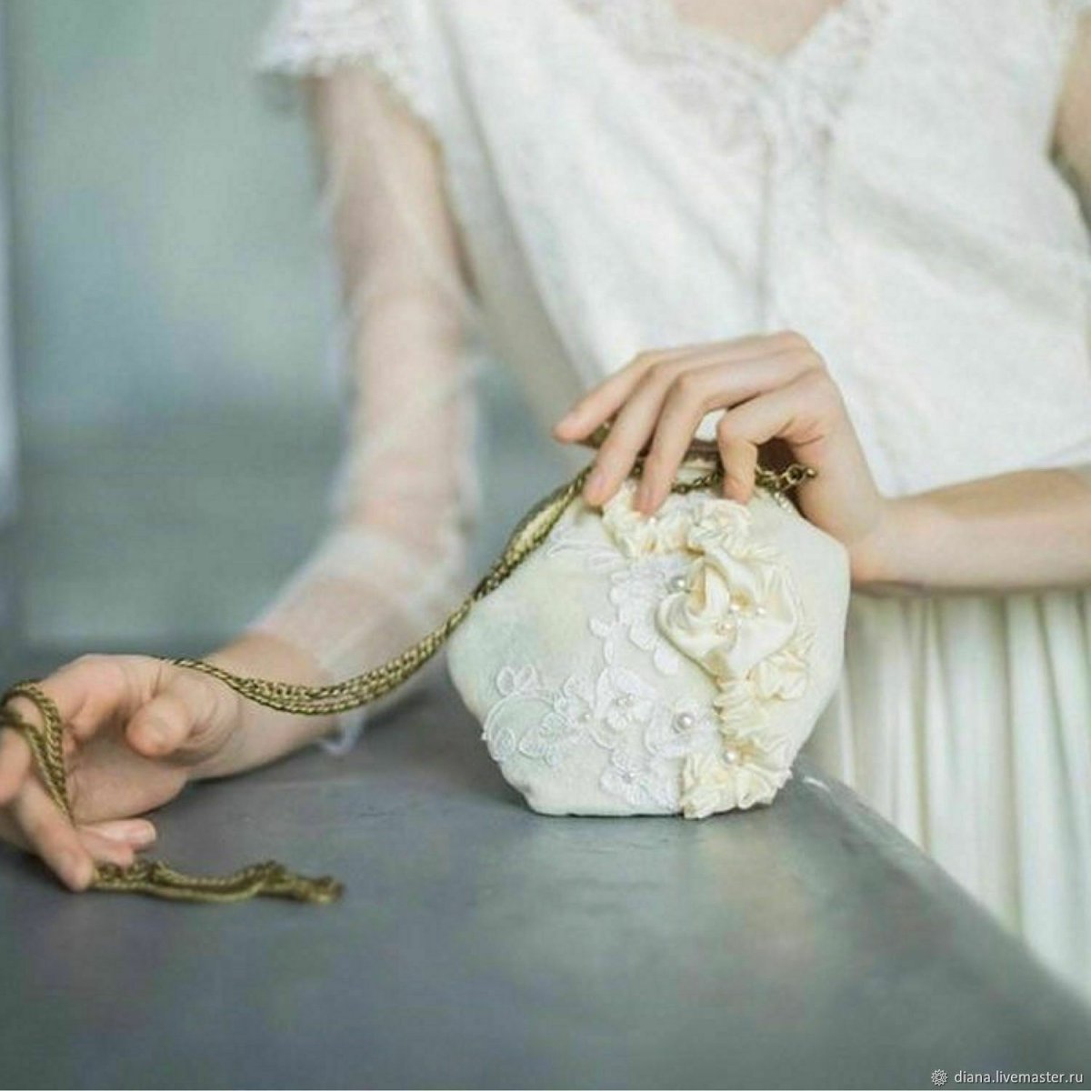Сумочка для невесты на свадьбу