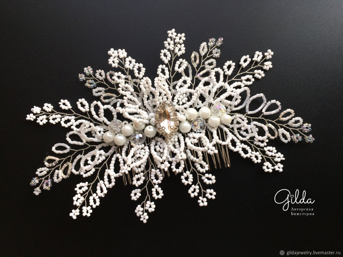 Украшение для волос из стекляруса