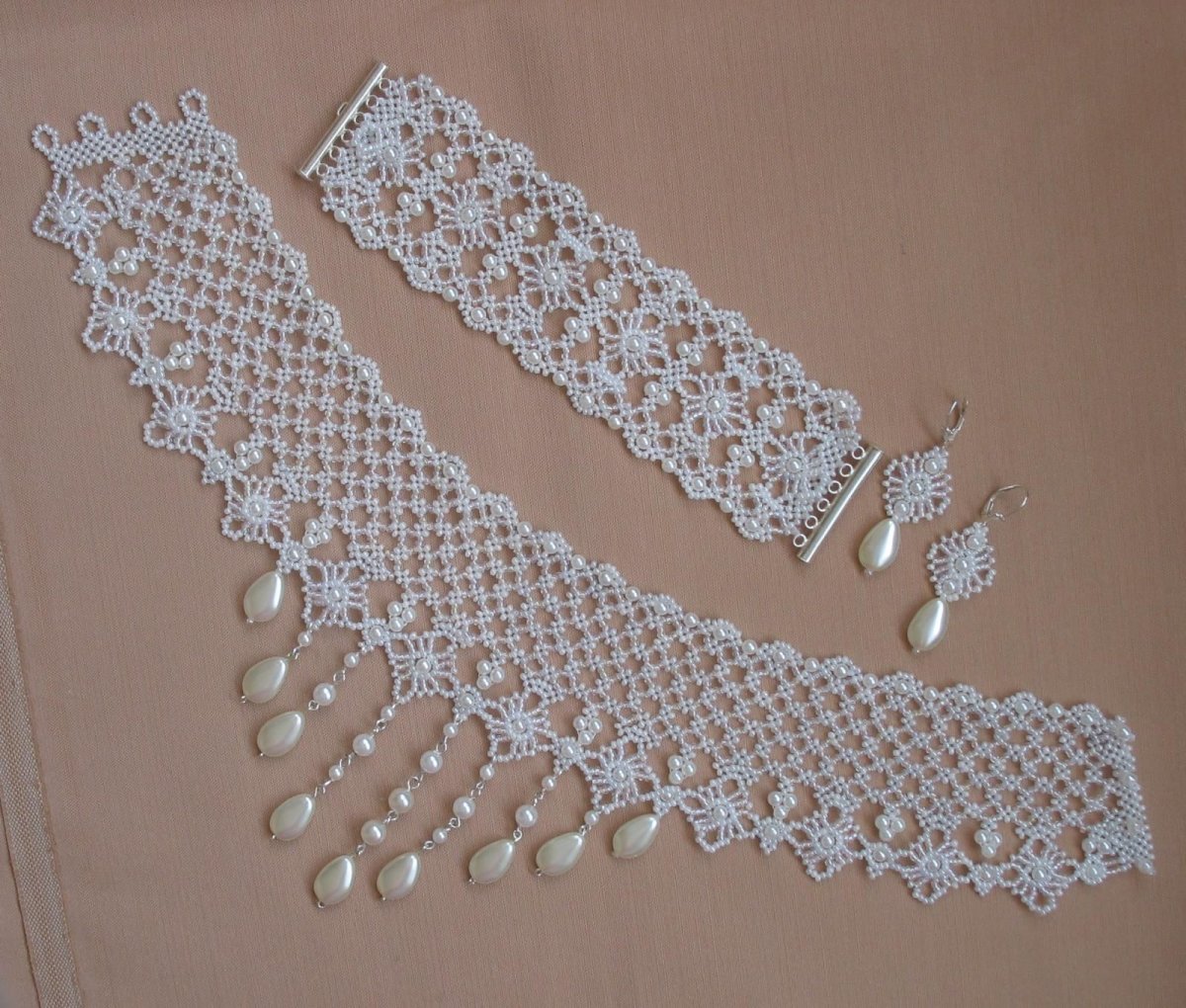 Бисер Бусины браслет