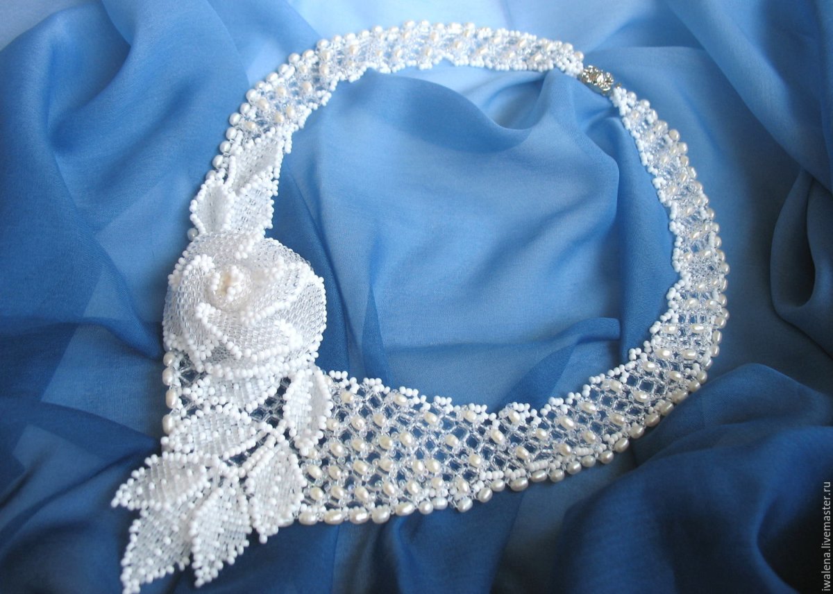 Украшения из бисера