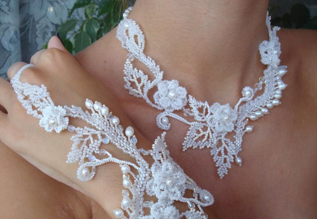 Бисер Бусины браслет