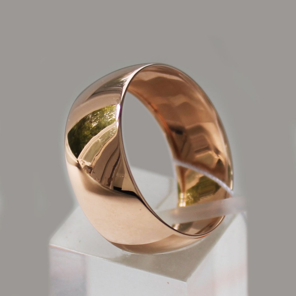 Широкие обручальные кольца