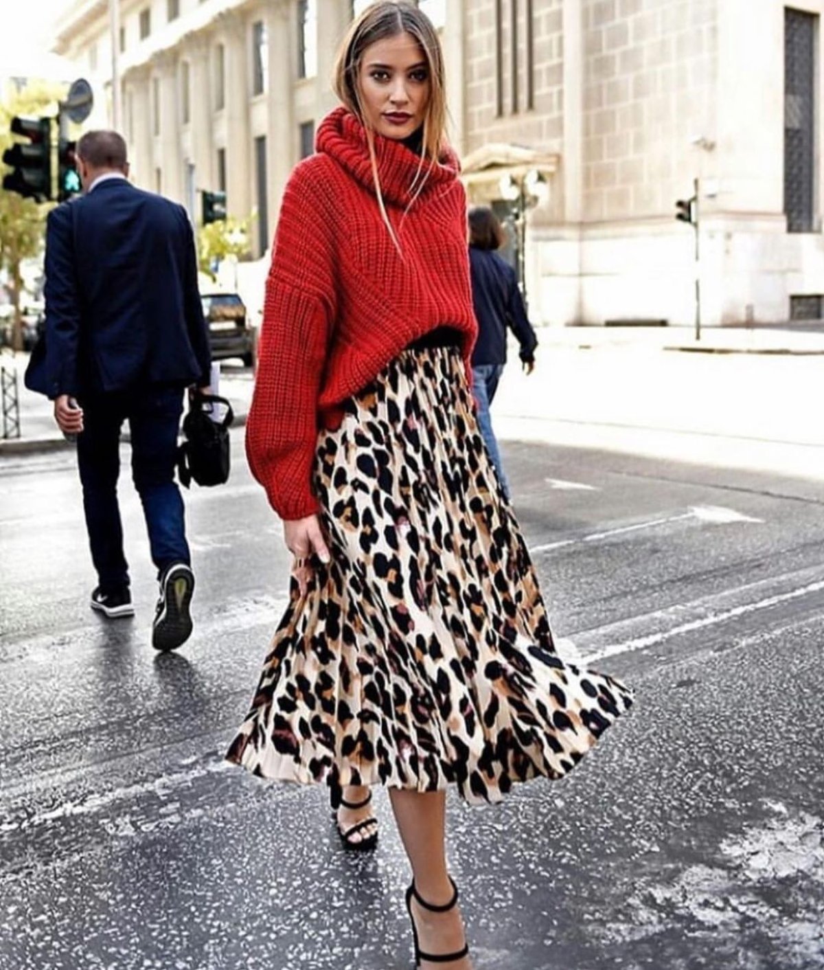 Уличный стиль леопардовая юбка