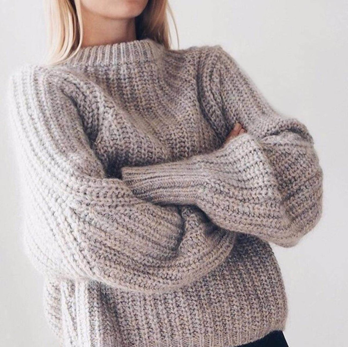 Стильные вязаные вещи для женщин
