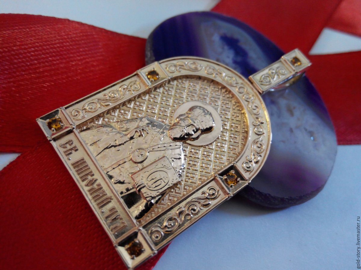 Медальон Николая Чудотворца золотой