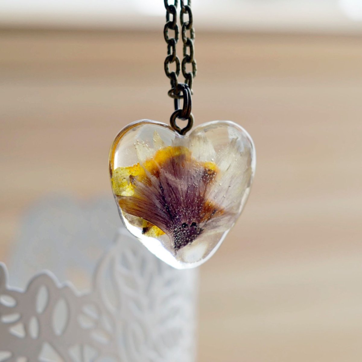 Кулон сердце из эпоксидки