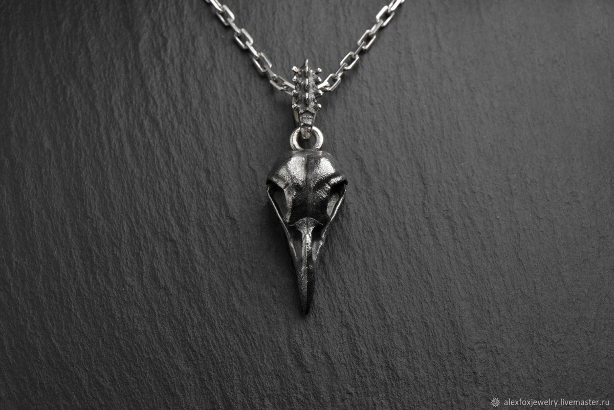 Подвеска ворон золото