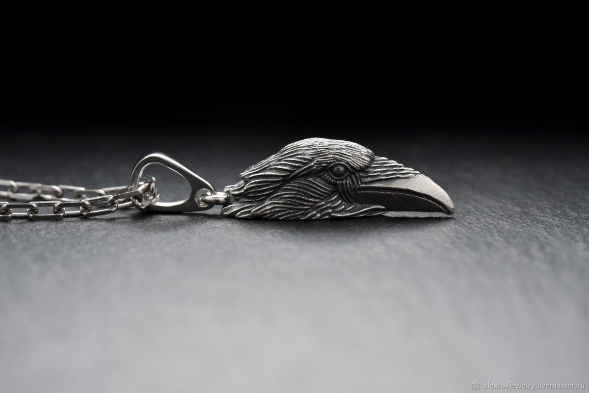 Подвеска ворон