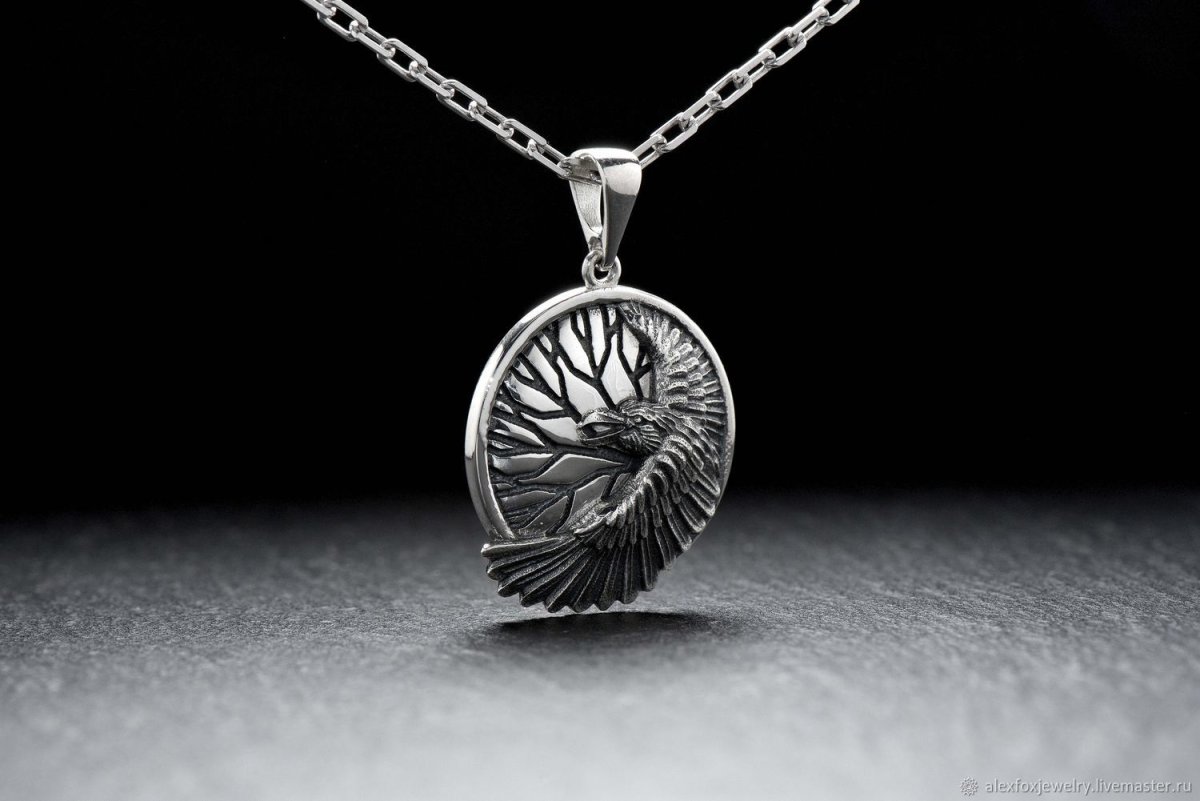 Подвеска ворон