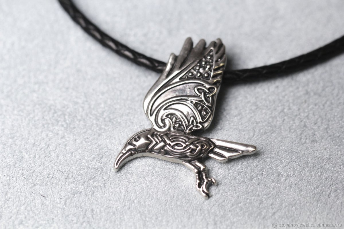 Подвеска ворон