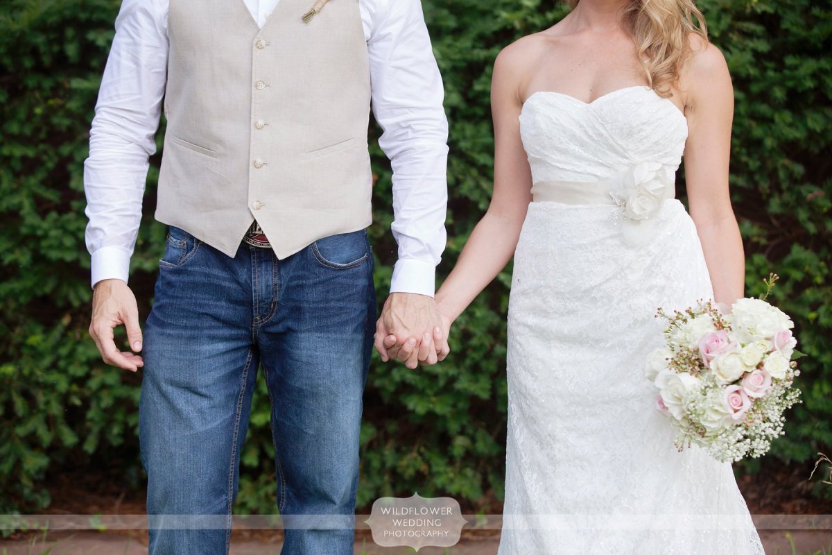 Свадебный образ жениха в джинсах