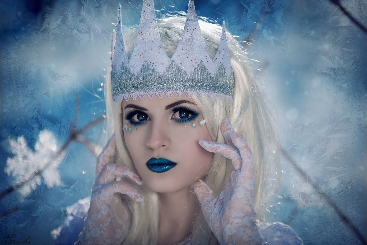 Сценический костюм Снегурочки