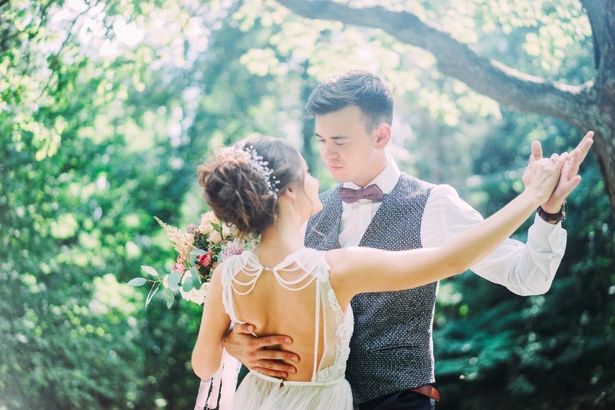 Необычные Наряды жениха и невесты