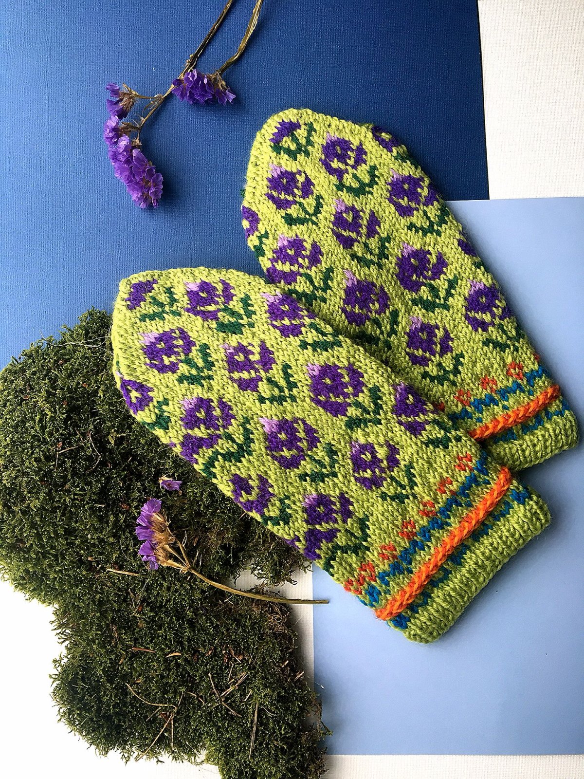 Вязаные варежки