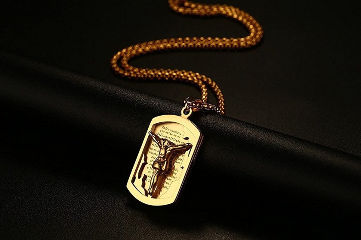 Trendsmax Mens Stainless Steel Cross Pendant