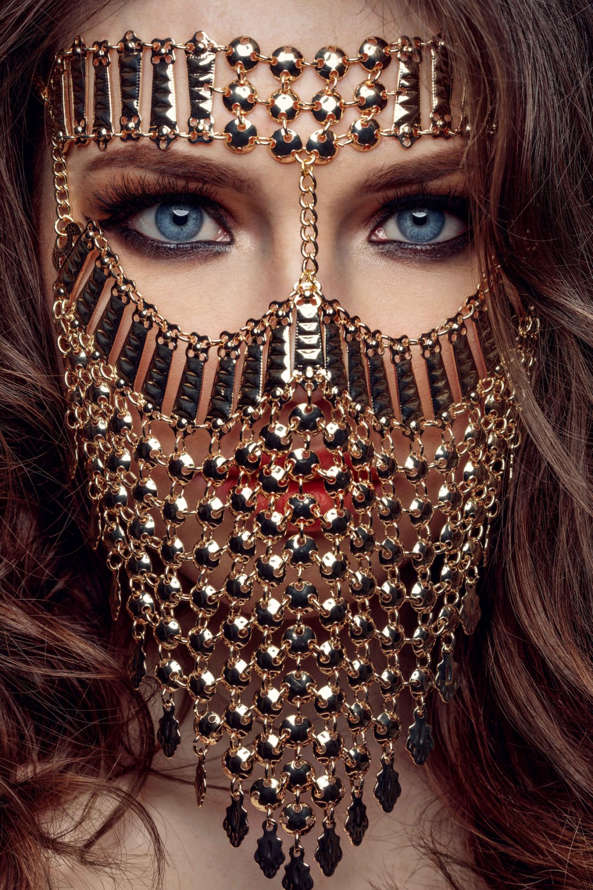 Восточные украшения на лицо