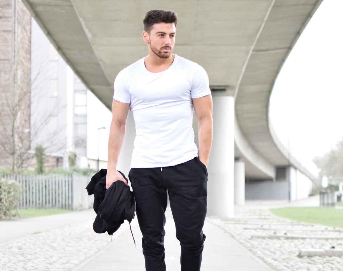 Рубашка и брюки мужские