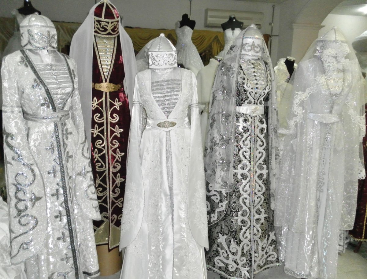 Кабардинское национальное платье свадебное