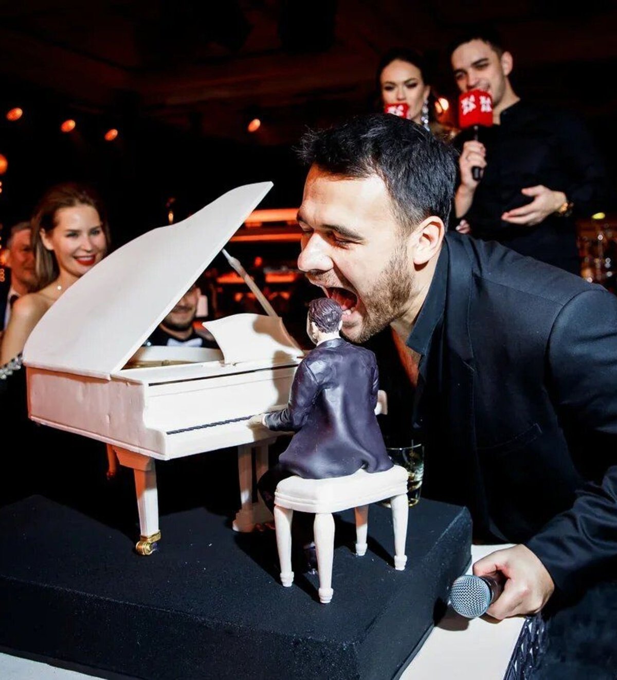 Жена Эмина Агаларова Алена Гаврилова