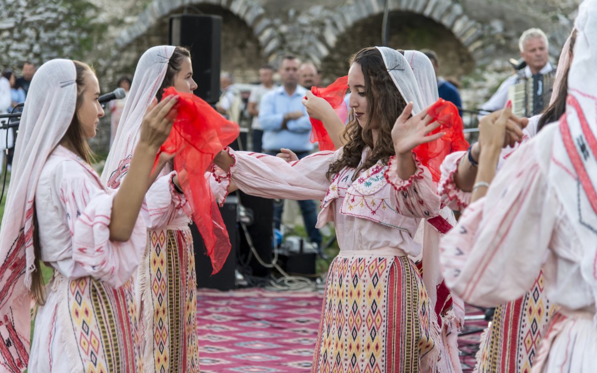 Богатая еврейка