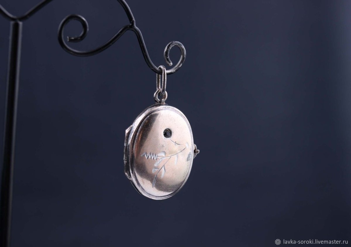 Интересные кулоны