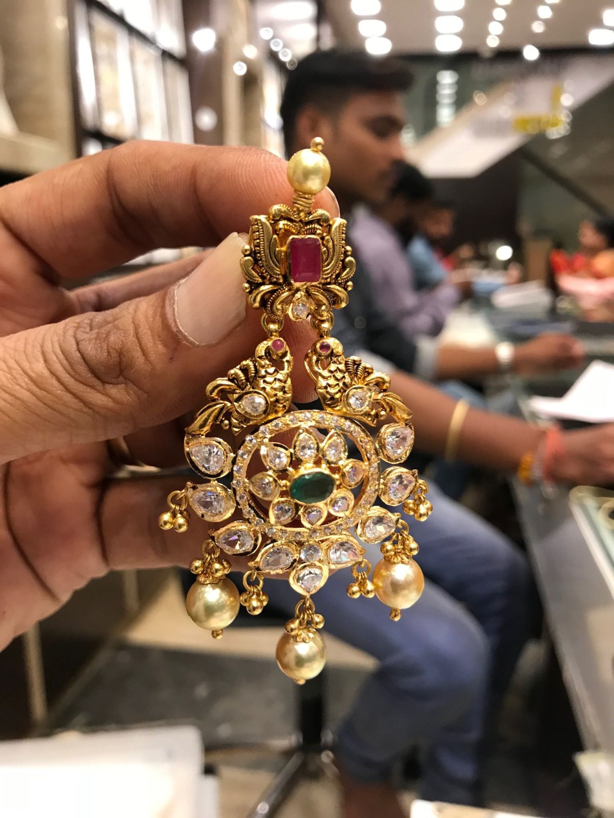 Золотые украшения цыган