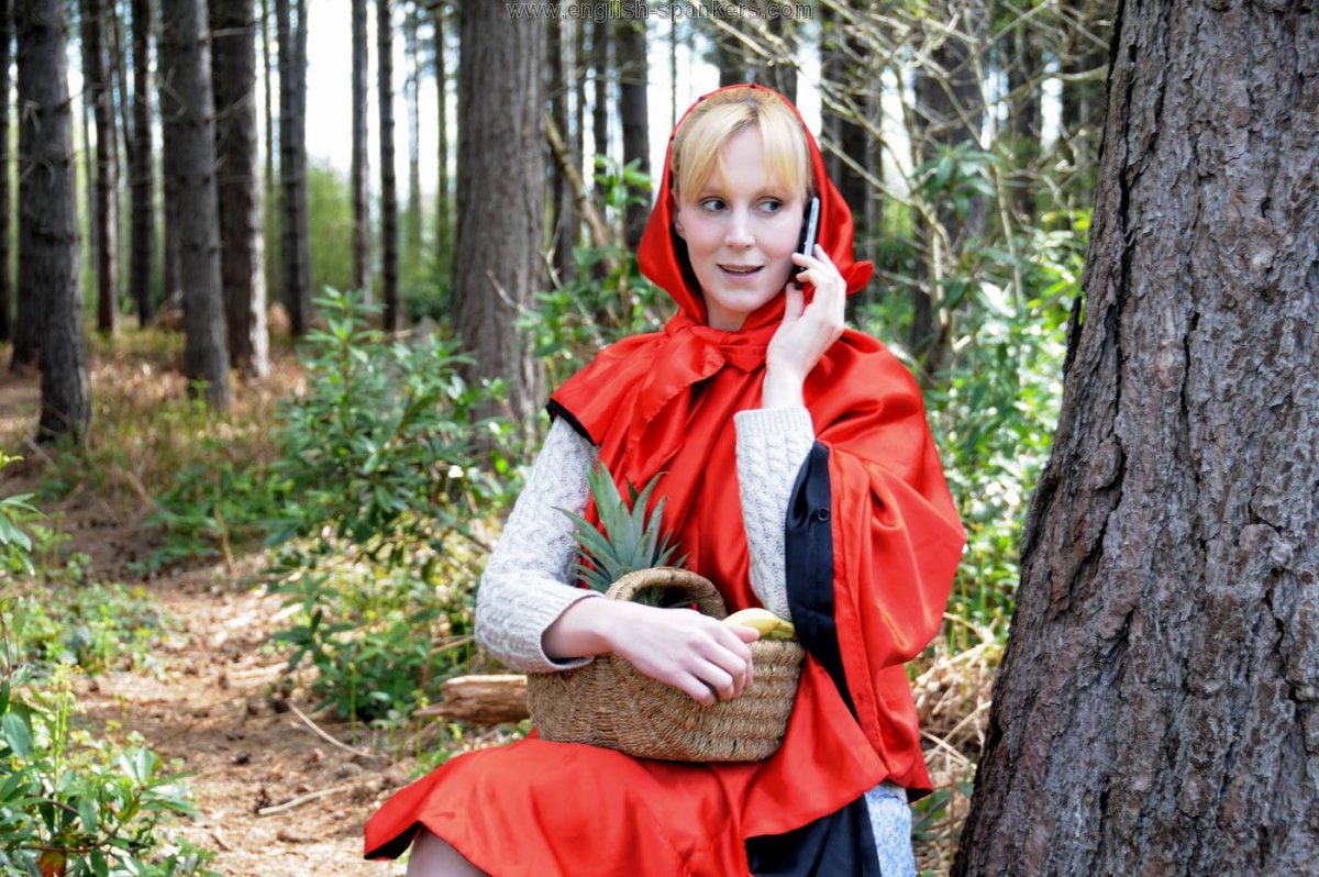 Красная шапочка Лорета