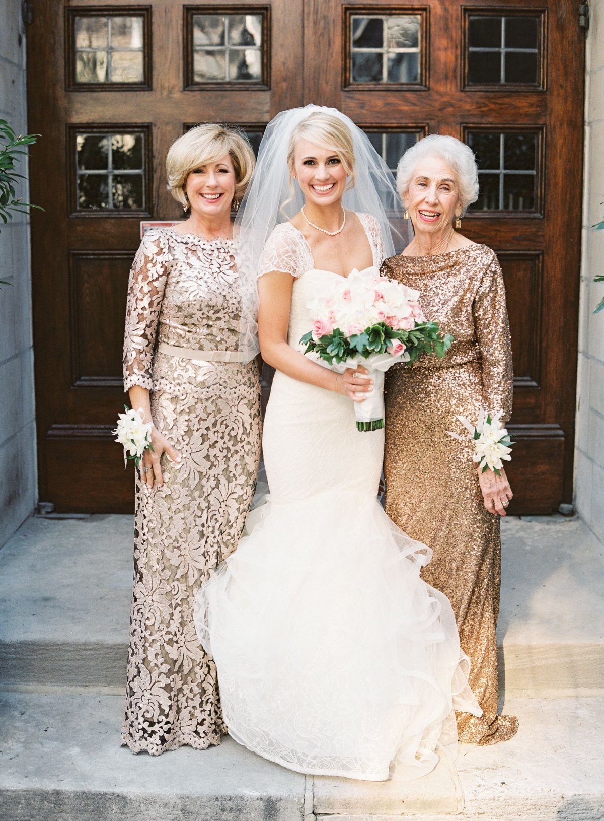 Платье для матери невесты на свадьбу для полных на валберис