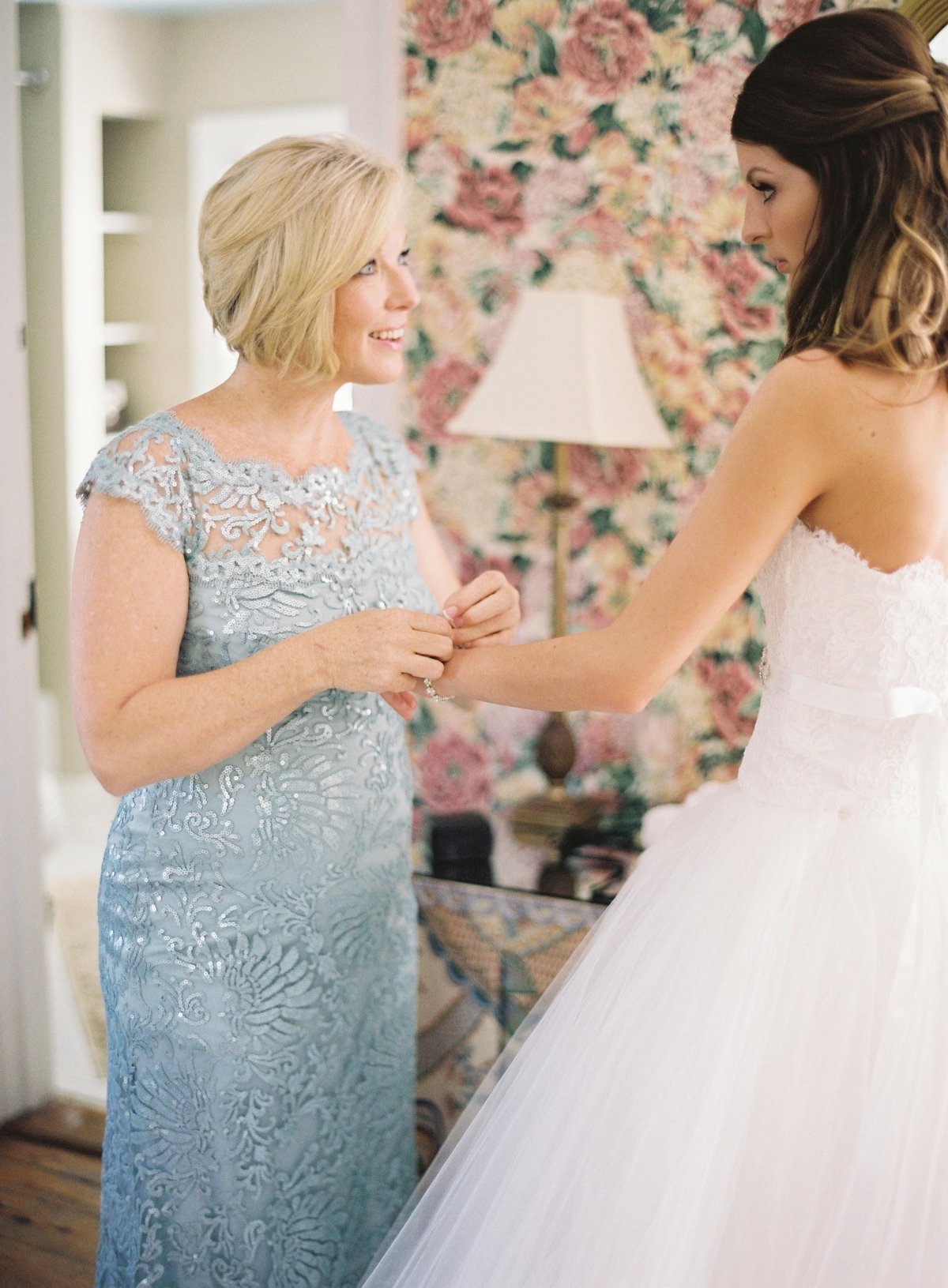 В чем пойти на свадьбу к сыну