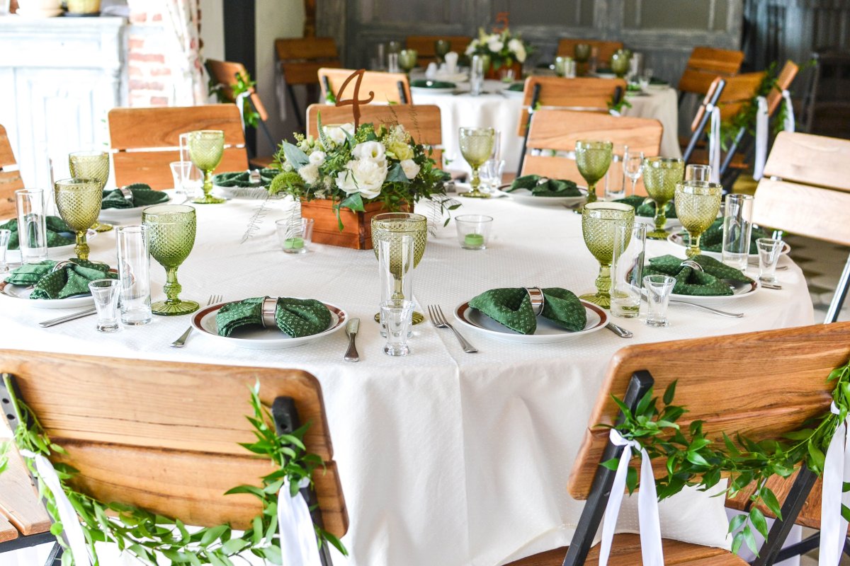 Декорации для свадьбы на природе