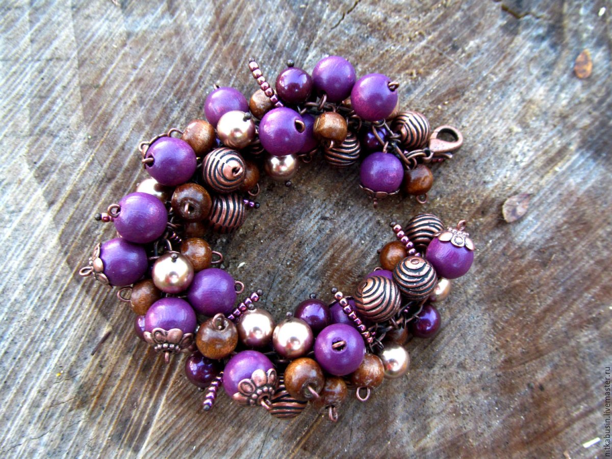 Украшения из дерева на шею Сочи