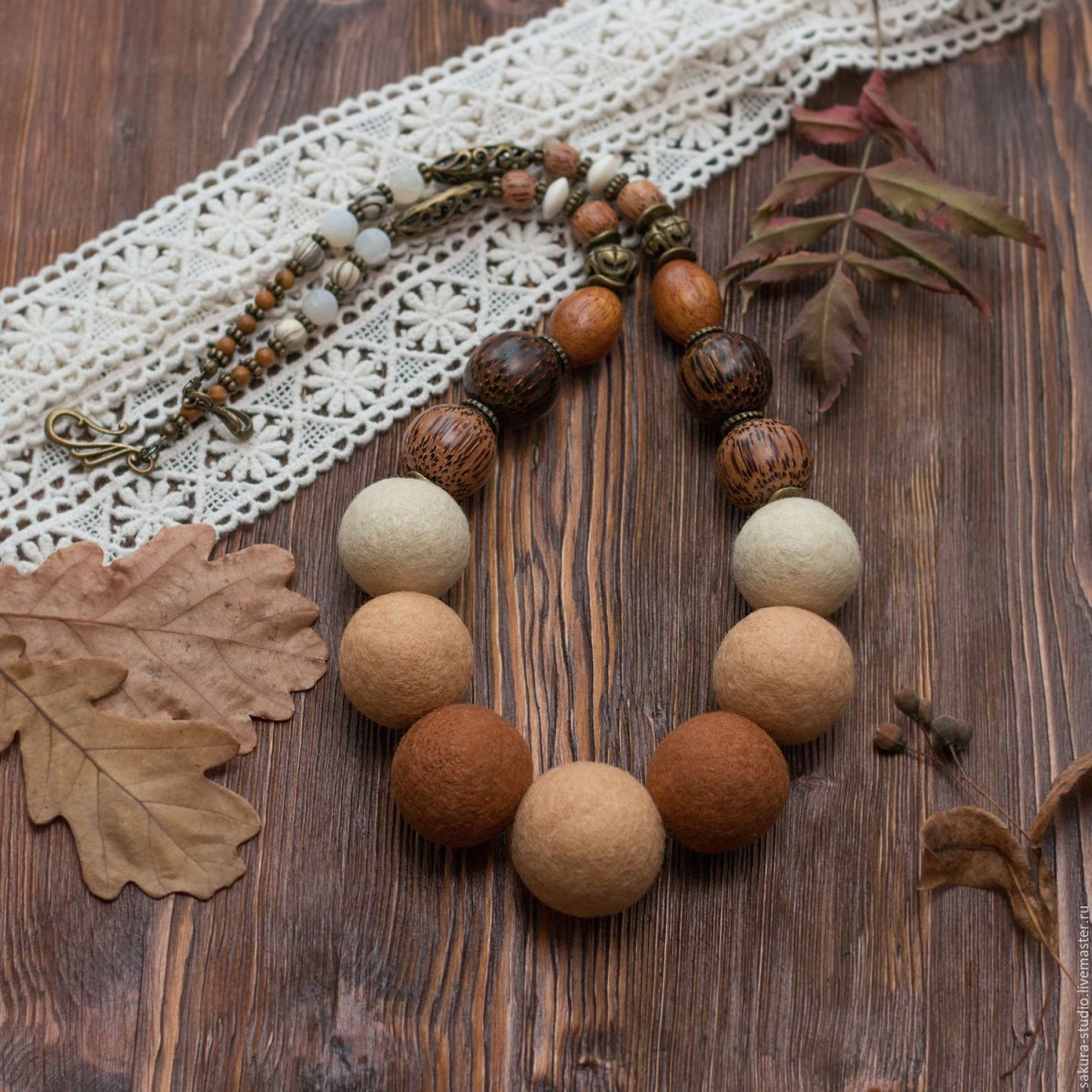 Бусы из льна