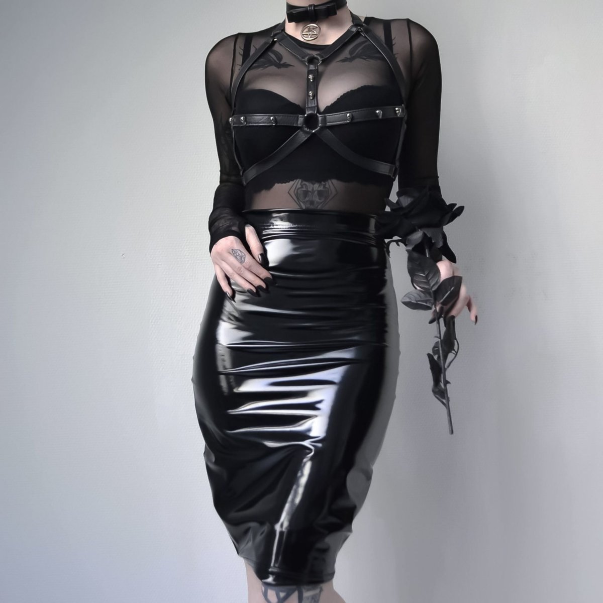 Одежда в готическом стиле кожа