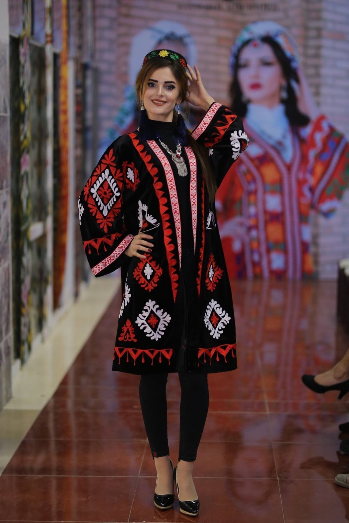 Узбекистан Миллий либослар