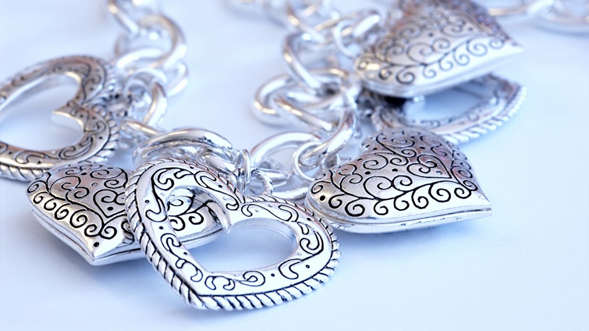 Артель кубачинского серебра