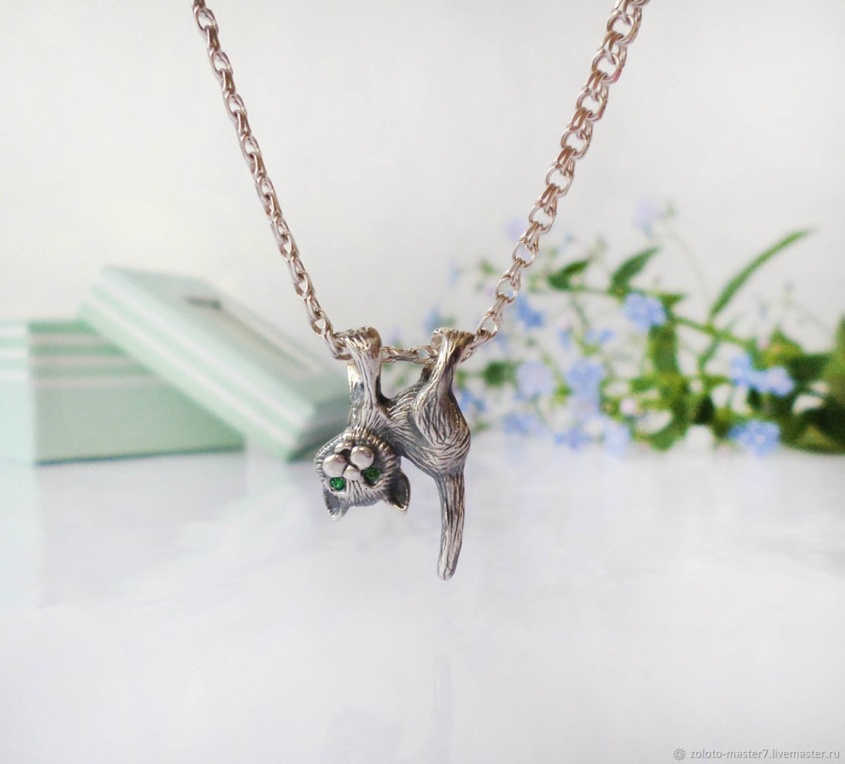 Подвеска кот