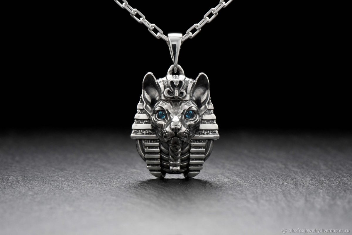 Кулон котик