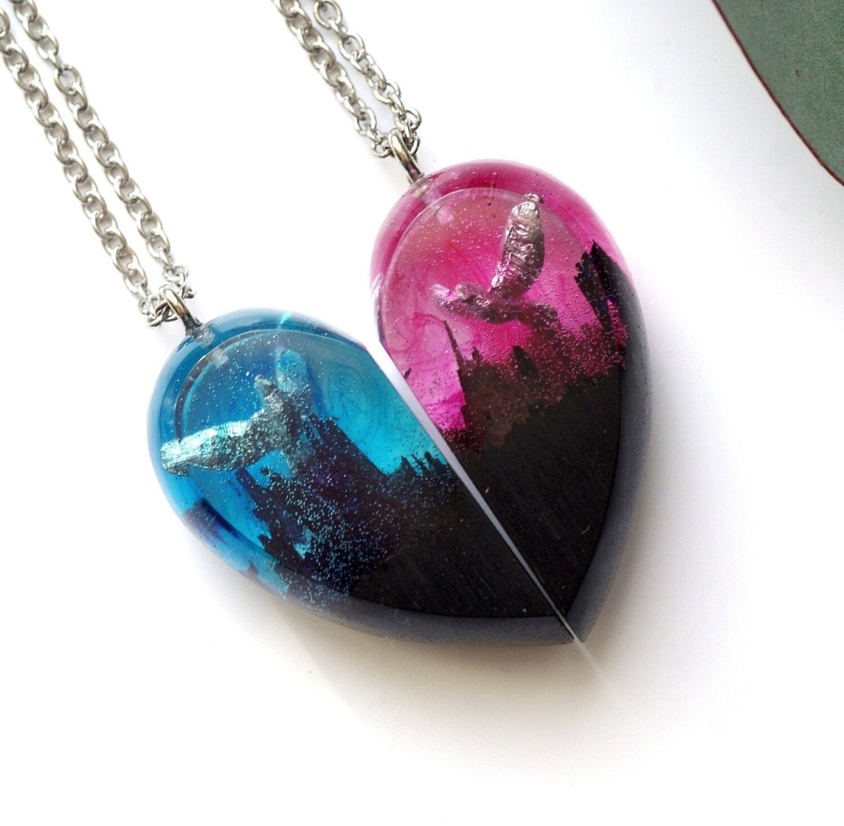 Подвеска из эпоксидной смолы