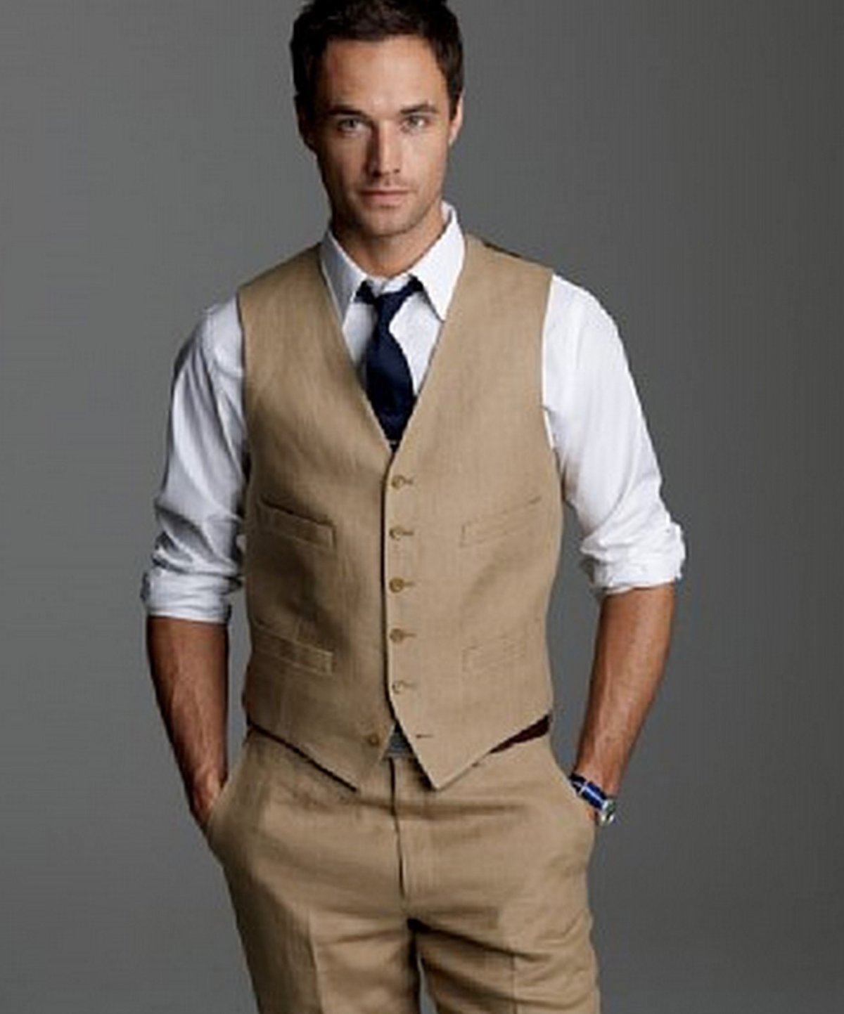 Свадебный костюм с жилеткой