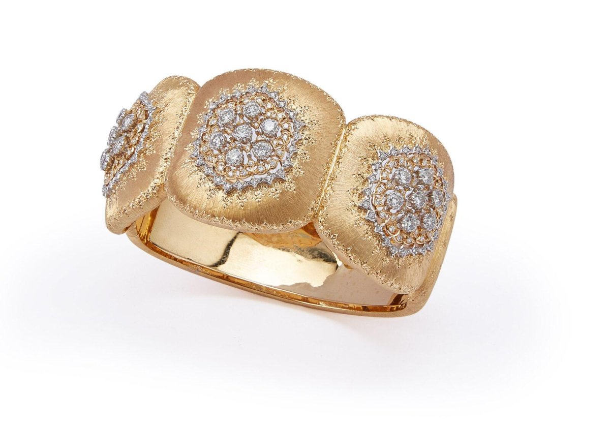 Комплект золотых украшений