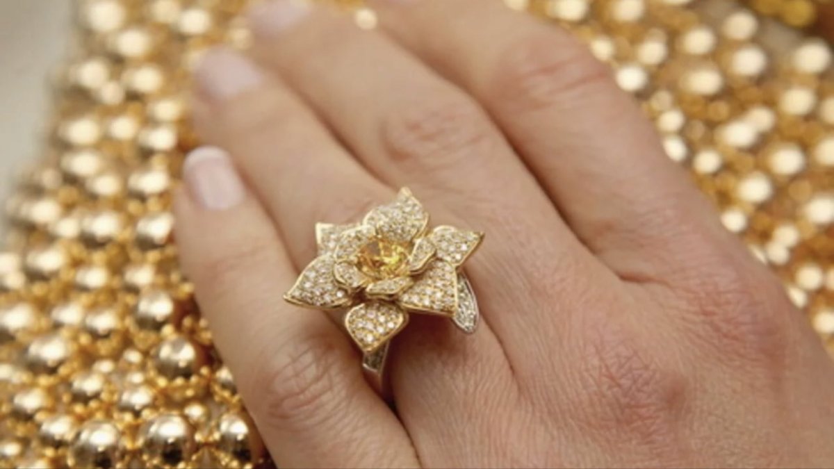 Дорогие кольца с бриллиантами женские