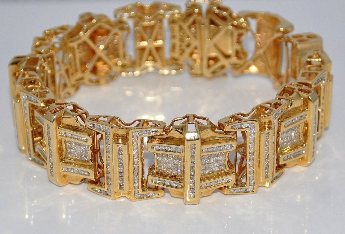 Индийские ювелирные украшения из золота